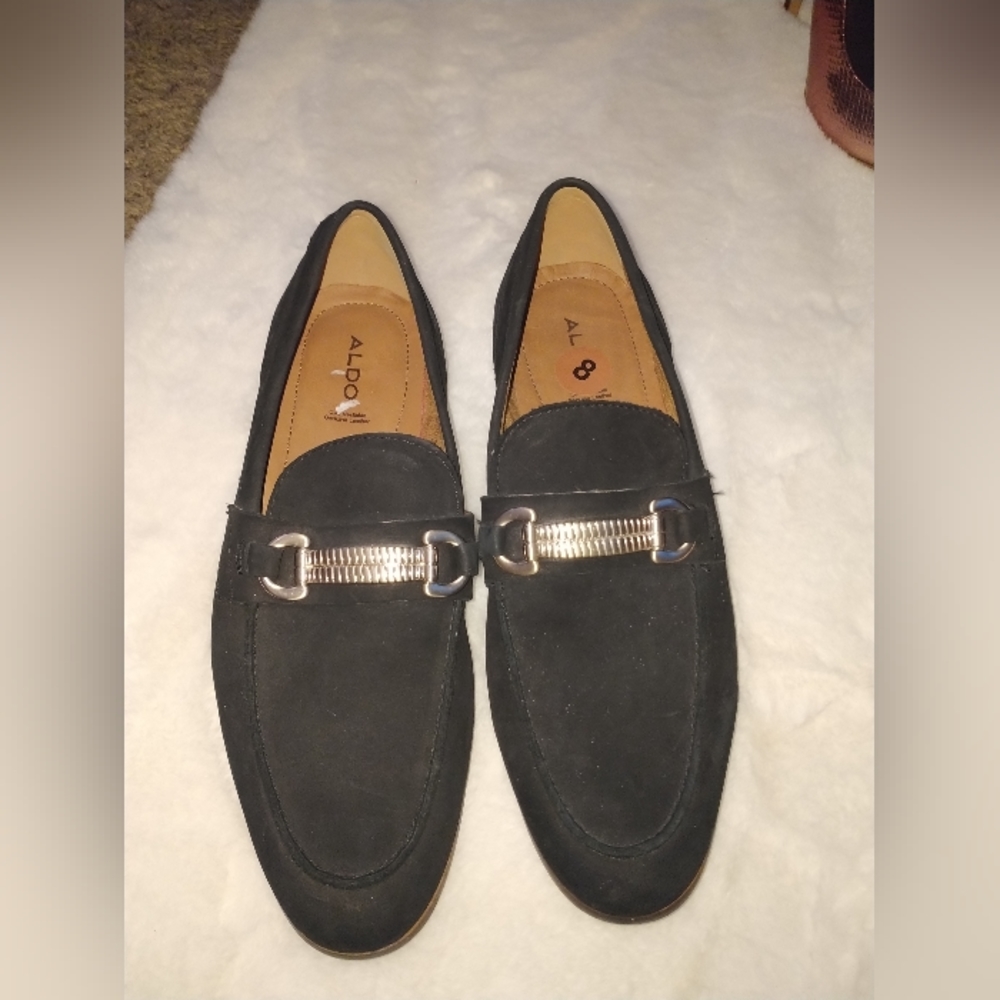 ALDO genuine leather women's black flats with gold chain